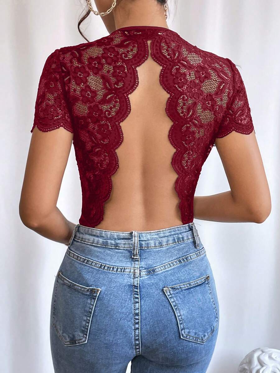 SHEIN Privé Contrast Lace Backless Scallop Trim Bodysuit - Red - View 1