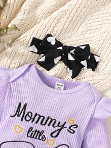 3 piezas Conjunto de ropa para niña bebé con body con gráfico de letra y volantes, pantalones con estampado de corazón y lazo en la parte delantera, y diadema, ropa y conjunto de San Valentín para niños y niñas pequeñas - Morado - Ver 3
