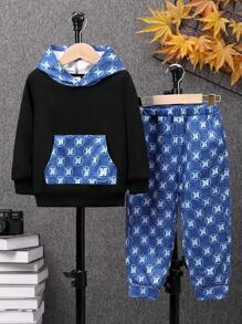 SHEIN Bộ 2 áo hoodie chắp vá cho bé trai và quần nỉ in họa tiết toàn thân, dày dặn - Nhiều màu - Xem 1