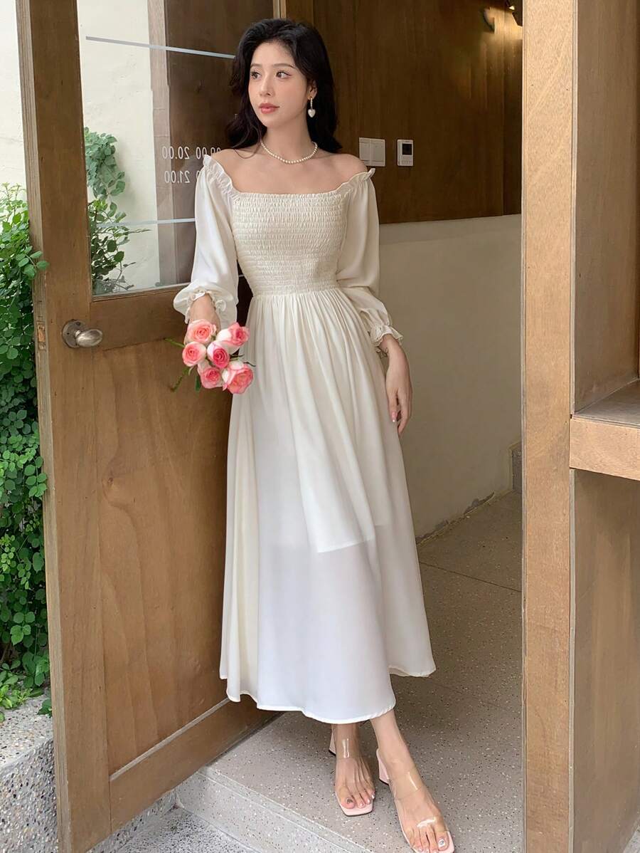 DAZY 上身打攬喇叭袖A字洋裝 - 米色 - 查看 1