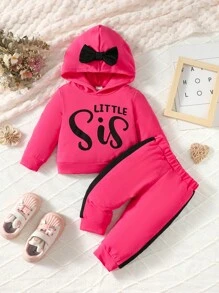 Baby Girl Letter Graphic Bow Detail Hoodie & Contrast Side Seam Sweatpants