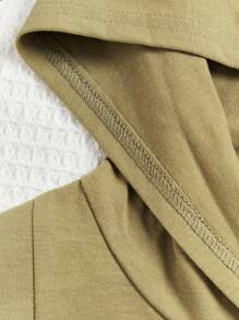 SHEIN Chico preadolescente Top tank con parche de letra con capucha - Verde militar - Ver 4