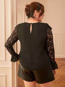 SHEIN Frenchy Talla grande Blusa con encaje en contraste ribete con fruncido de manga amplia - Negro - Ver 2