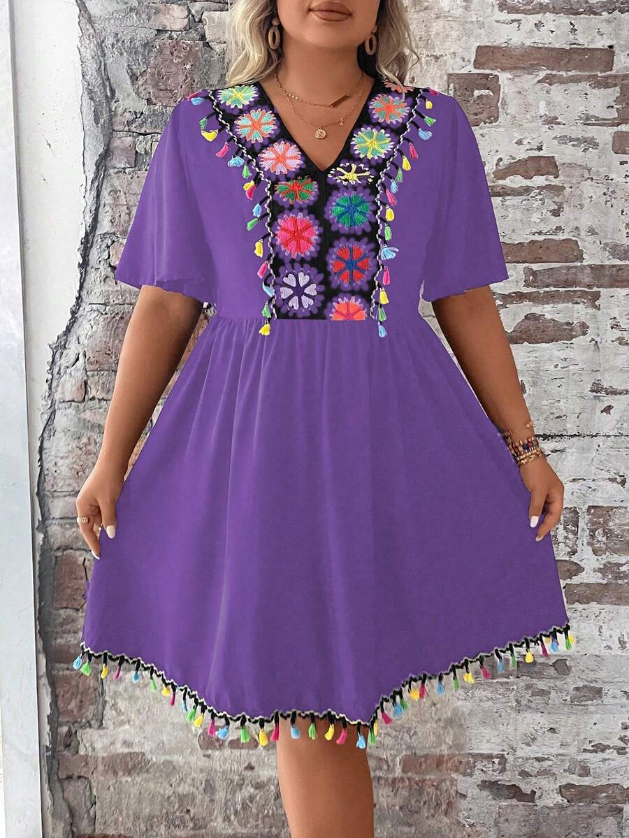 SHEIN Holidaya Plus Floral Print Tassel Trim Dress - Purple - View 1