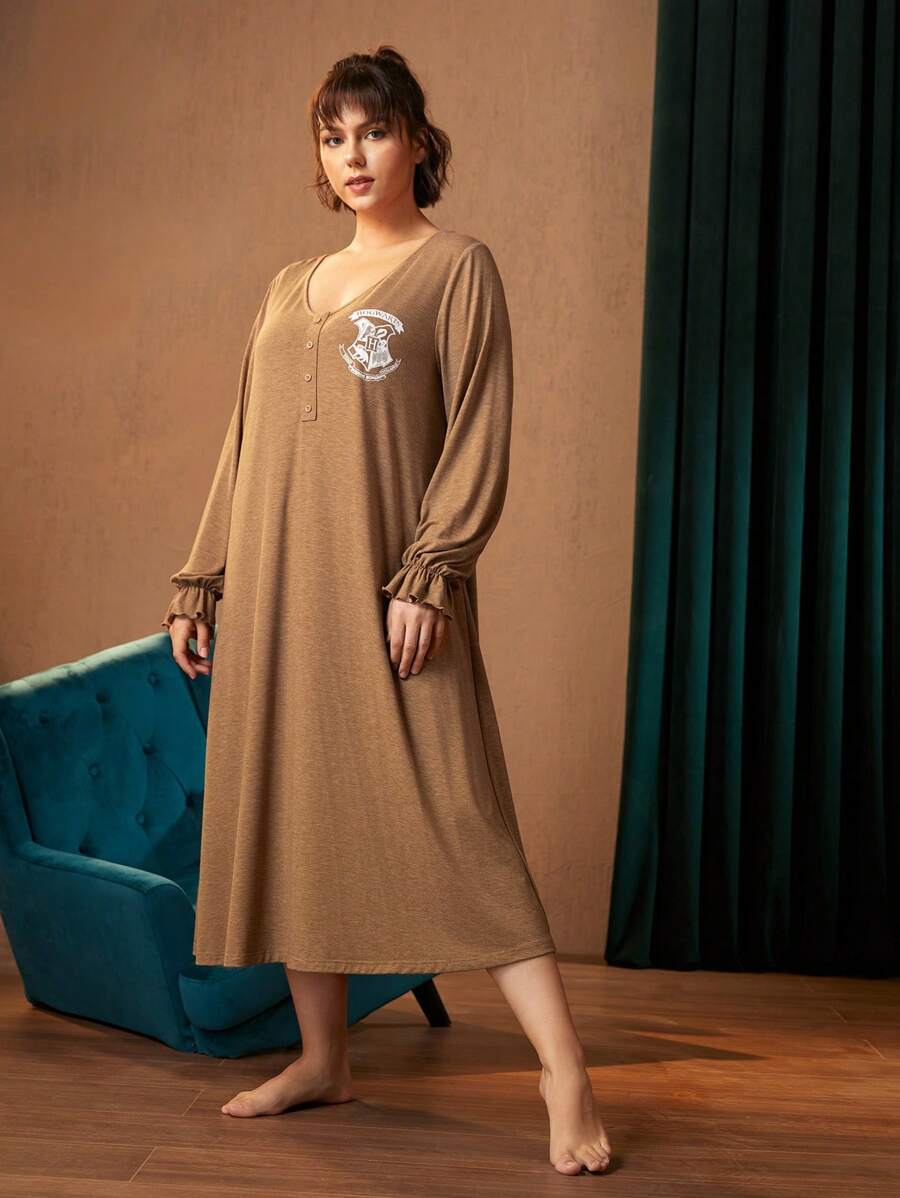 HARRY POTTER X SHEIN Plus Letter Graphic Button Front Nightdress - Khaki - View 1