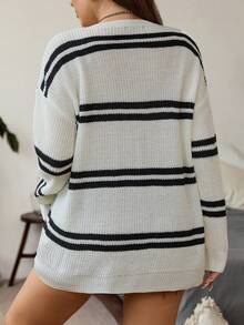 Flirla 加大码条纹图案落肩针织套头衫秋冬毛衣 - 黑與白 - 查看 2