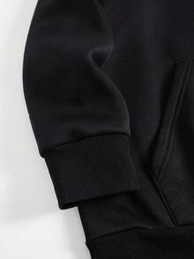 SHEIN EZwear Plus Size Lightning & Letter Graphic Drawstring Thermal Lined Sweatshirt - Black - View 6