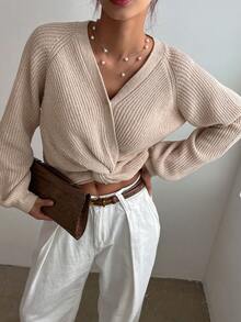 DAZY Áo len dệt kim tay raglan xoắn phía trước, quần áo mùa thu - Màu be - Xem 6