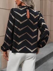 SHEIN Clasi 鋸齒形印花燈籠袖褶邊小高領襯衫 - 黑色 - 查看 2