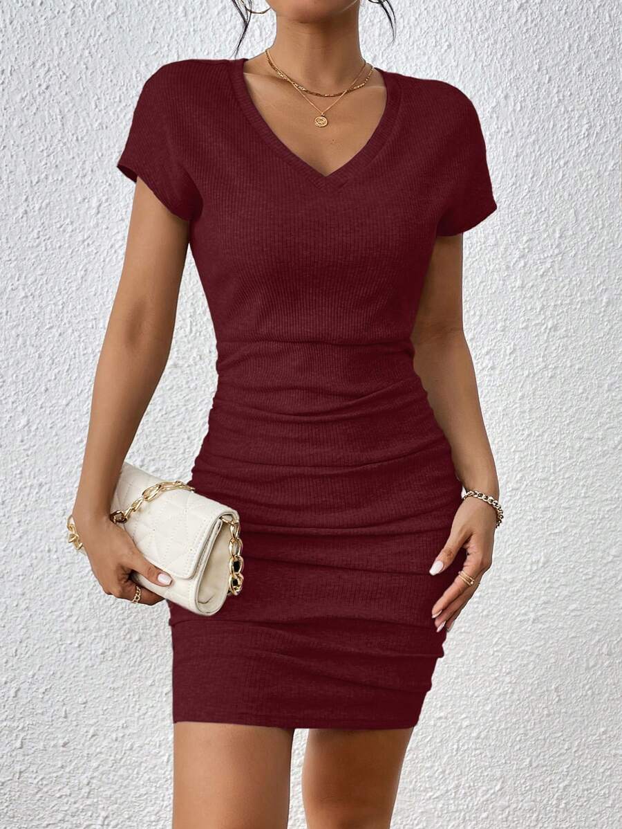 SHEIN Frenchy Figurbetontes Kleid mit Einfarbig geraffter Seite, - Rostige Rose - Übersicht 1