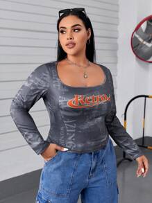 SHEIN EZwear Talla grande Camiseta con estampado de letra de cuello cuadrado