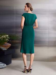 MOTF PREMIUM 罩袖魚尾洋裝 - 墨綠色 - 查看 3