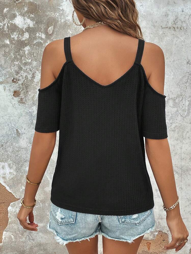 Colorblock Chain Detail Cold Shoulder Tee