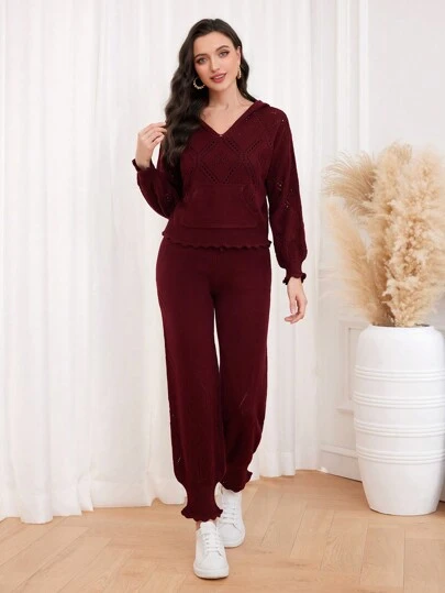 Mulvari 勃艮第红色纯色连帽毛衣和针织裤