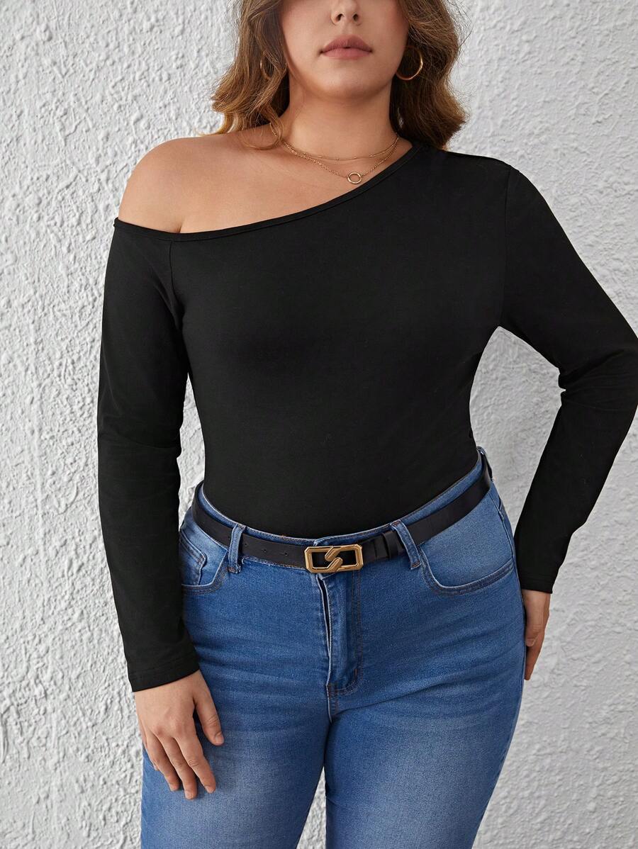 SHEIN Clasi 大碼素色不對稱領T恤 - 黑色 - 查看 1