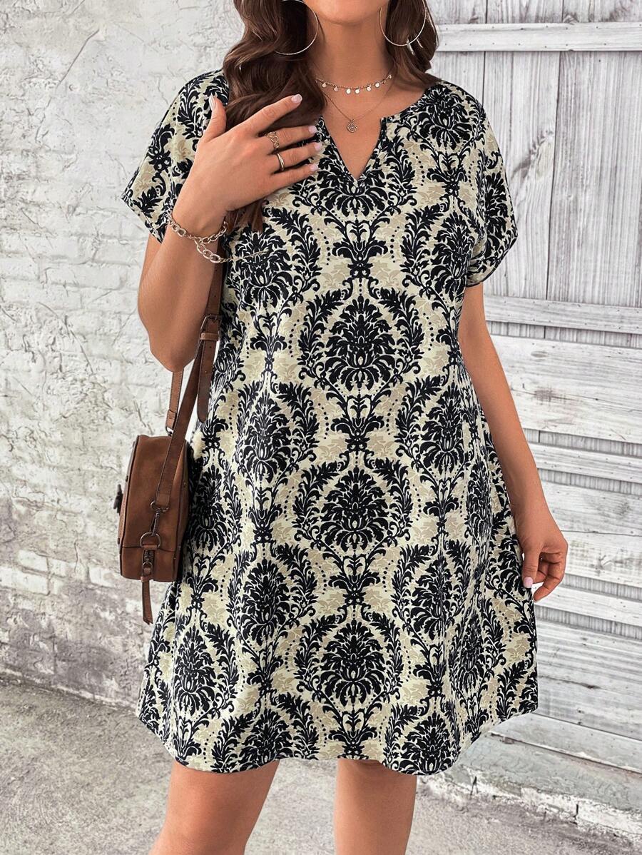 EMERY ROSE Plus Allover Print Notched Neckline Batwing Sleeve Dress For Summer - Black - View 1