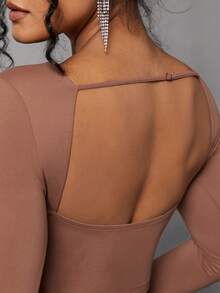 SHEIN BAE 素色露背短款T恤 - 棕色 - 查看 7