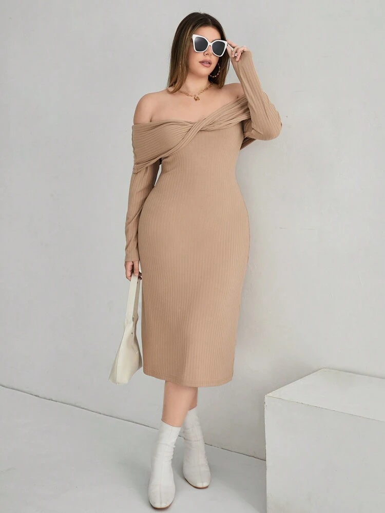 Plus Solid Off Shoulder Twist Front Dress