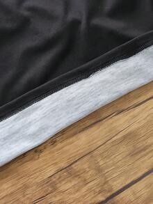 Chàng trai trẻ Ông già Noel Giáng sinh & Đồ họa Khẩu hiệu Áo thun - màu đen - Xem 5