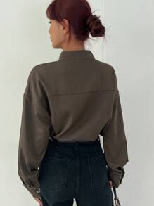 DAZY 半扣落肩口袋贴布衬衫，秋季服装长袖上衣 - 咖啡棕 - 查看 2