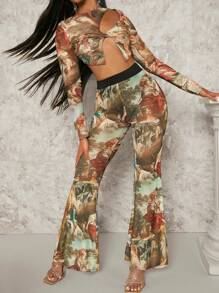 SHEIN BAE 1pc Figure Graphic Flare Leg Pants - Multicolor - View 1