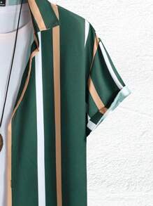 Manfinity Homme Men Striped Print Shirt, Green And Gold Shirt Men, Men Striped Shirt, Vertical Striped Shirt Men