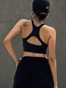 DAZY 後鏤空短款背心 - 黑色 - 查看 6