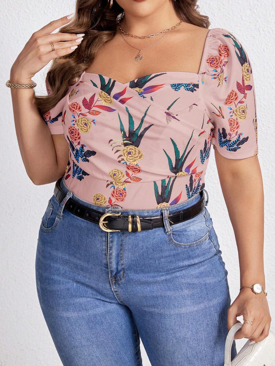 SHEIN Clasi Plus Floral Print Sweetheart Neck Tee - Dusty Pink - View 1