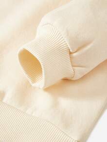 Áo thun trễ vai hình quả bí ngô và chữ cái của cô gái trẻ - Màu be - Xem 5