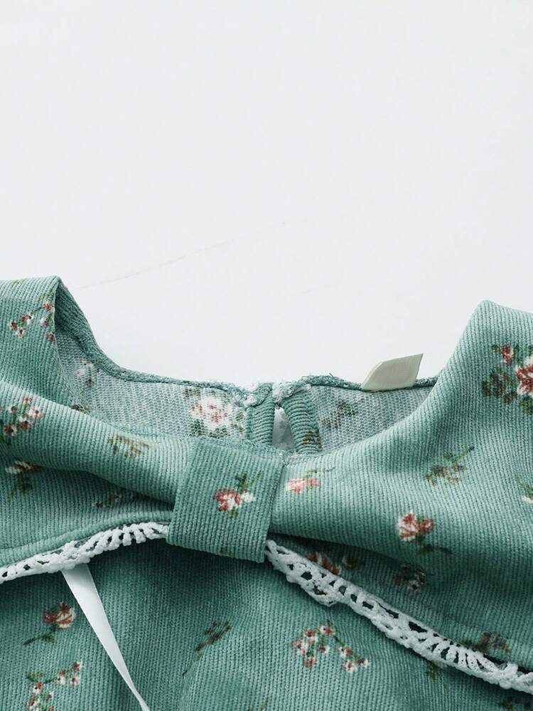 Young Girl Ditsy Floral Print Flare Sleeve Dress With Bag