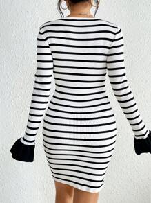 Chiquease 條紋圖案毛茸茸袖口毛衣洋裝 - 黑與白 - 查看 2