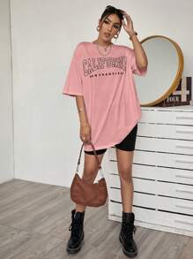 SHEIN Unity Camiseta con hombros caídos y estampado de letras - Rosa - Ver 5