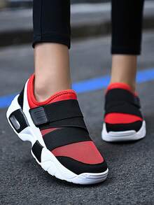 Thể thao Giày đi bộ , Mặc vào Của phụ nữ Giày dép Với Dây đeo - Đỏ - Xem 1