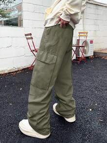 Manfinity EMRG Men Flap Pocket Side Cargo Pants - Army Green - View 4