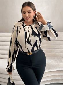 SHEIN Privé Plus Allover Print Tie Neck Plisse Blouse - Multicolor - View 6