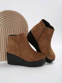 Ladies' Fashionable Wedge Heel Platform Boots - Brown - View 5