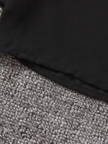 SHEIN Cô Gái Trẻ Đồ họa Chữ cái Cami ngọn & Rách Cắt Thô Quần jean & áo - Đỏ - Xem 5