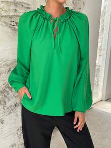 SHEIN Privé 繫帶領燈籠袖褶邊襯衫 - 綠色 - 查看 5