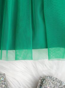SHEIN Cô Gái Trẻ In Giáng sinh Viền Ruffle Lưới Hem Váy có thắt lưng - Màu xanh lá cây đậm - Xem 3