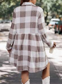 SHEIN LUNE Vestido amplio con botones en la parte delantera y estampado de cuadros de búfalo - Marrón - Ver 2