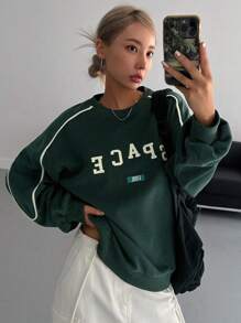 DAZY Áo nỉ trễ vai họa tiết tương phản chữ cái, quần áo mùa thu - Màu xanh lá cây đậm - Xem 1