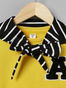 SHEIN Chàng trai trẻ Thư được vá Áo chui đầu & Denim Hiệu ứng Quần & Sọc Khăn choàng - Màu vàng - Xem 3