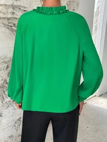 SHEIN Privé 繫帶領燈籠袖褶邊襯衫 - 綠色 - 查看 3