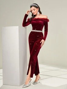 Modelyn Off Shoulder Fuzzy Trim Velvet Top & Split Thigh Pants Without Belt - Red - View 3