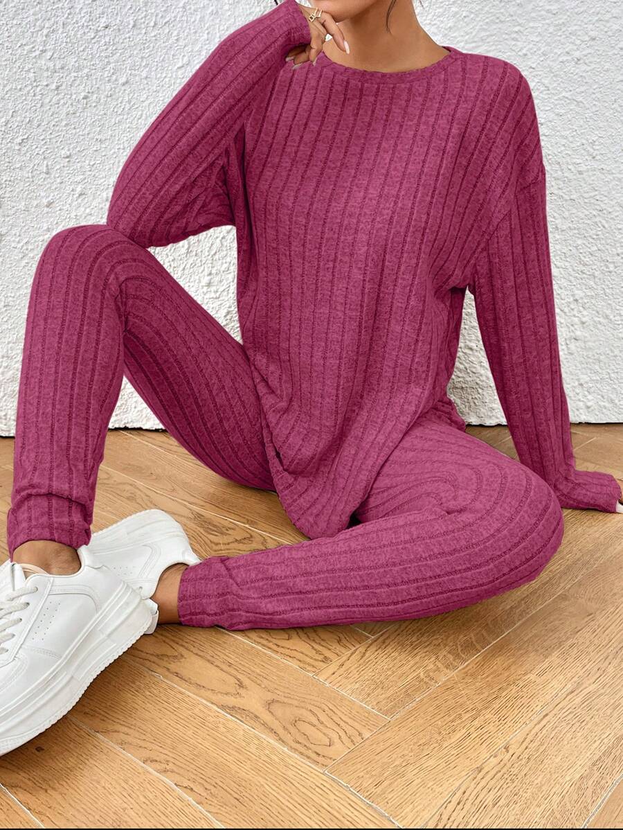 SHEIN Frenchy 落肩袖下擺開叉T恤和緊身褲