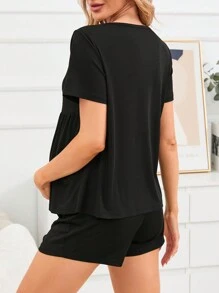 SHEIN 孕妇半纽扣荷叶边睡衣睡衣 T 恤和可调节腰部短裤 - 黑色 - 查看 2