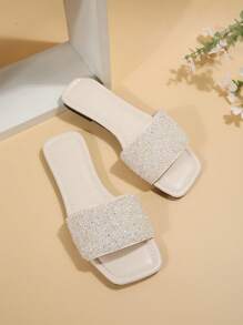 Women's Flat Sandals Plus Size Summer Beach Slippers With Rhinestone Decoration Valentines