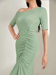 Modelyn Asymmetrical Neck Ruched Mermaid Hem Dress Long Evening Dresses - Green - View 4
