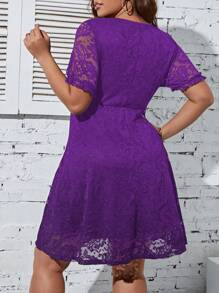 SHEIN Clasi 大碼交疊領蕾絲洋裝 - 紫色 - 查看 2