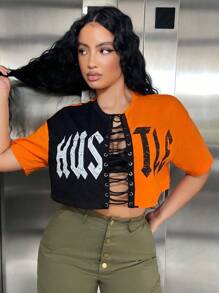 SHEIN SXY Đồ họa Chữ cái Khối màu Thả vai Áo phông Crop - trái cam - Xem 1